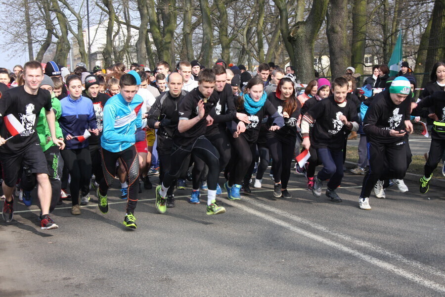 Zdjęcie 1: Prawie pół tysiąca osób pobiegło dla 