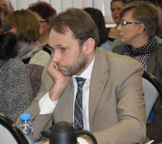 Grzegorz Lorek w studiu Strefy FM