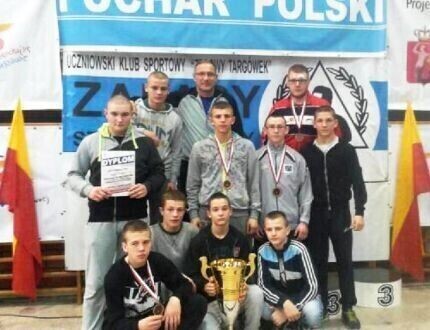 Medale zapaśników AKS w PP