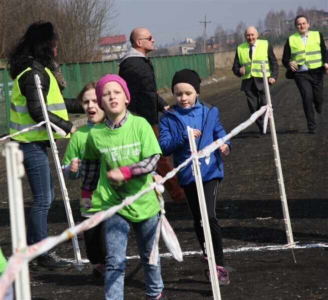 Zdjęcie 8: Święto biegania w Moszczenicy (Zdjęcia)