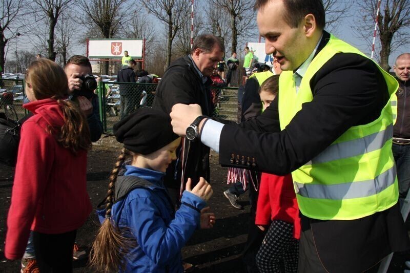 Zdjęcie 9: Święto biegania w Moszczenicy (Zdjęcia)