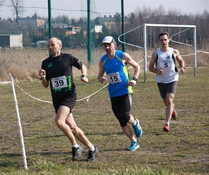 Zdjęcie 40: Święto biegania w Moszczenicy (Zdjęcia)