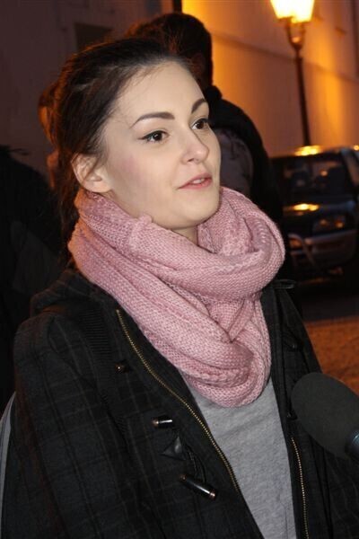 Zdjęcie 23: Milcząco bronili pubu