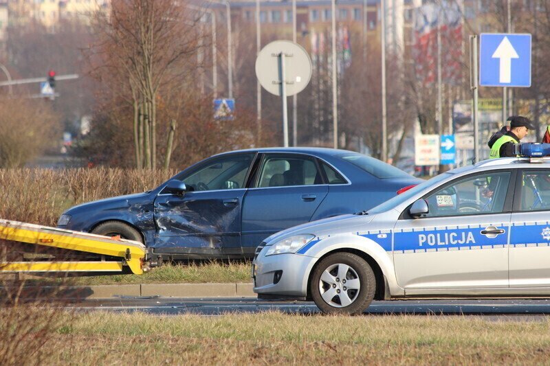 Zdjęcie 2: Kolizja na Sikorskiego