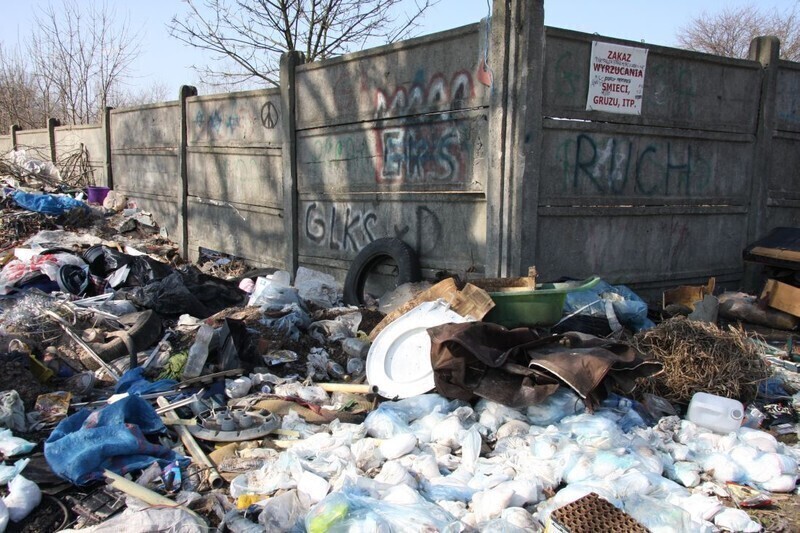 Zdjęcie 2: Mieszkańcy nie chcą śmieci, chcą parku 