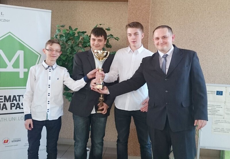 Zdjęcie 3: Uczniowie Gimnazjum nr 5 najlepsi w konkursie matematycznym Uniwersytetu Łódzkiego 