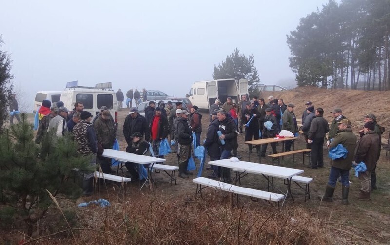 Zdjęcie 13: Wędkarze sprzątali i grillowali