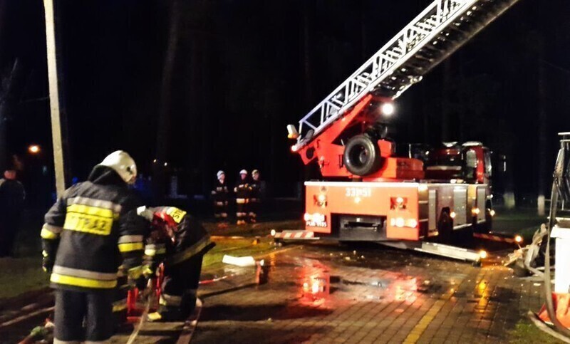 Zdjęcie 7: Pożar w Zielonym Gościńcu we Włodzimierzowie [ZDJĘCIA]