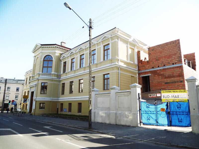 Zdjęcie 2: Szkoła przy ul. Stronczyńskiego najładniej odnowionym budynkiem 