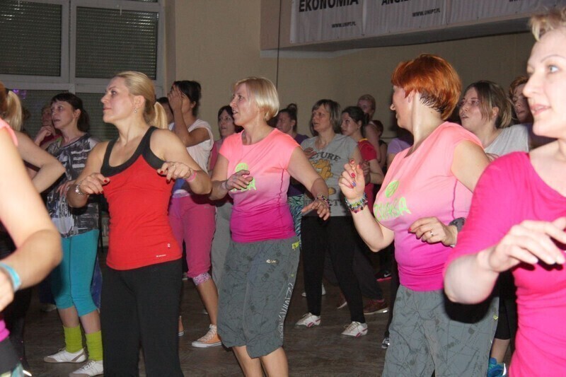 Zdjęcie 10: Zobacz, jak tańczyli zumbę na UJK!