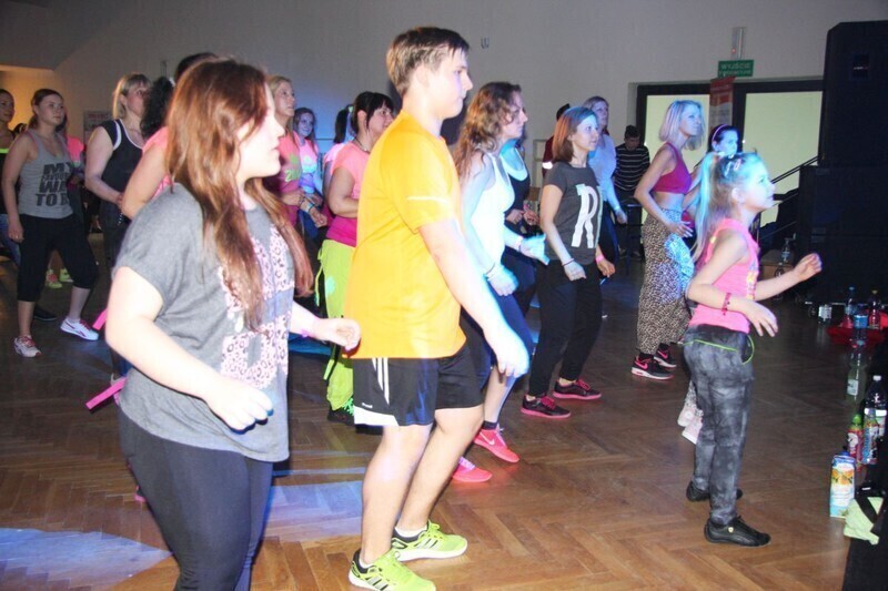 Zdjęcie 12: Zobacz, jak tańczyli zumbę na UJK!