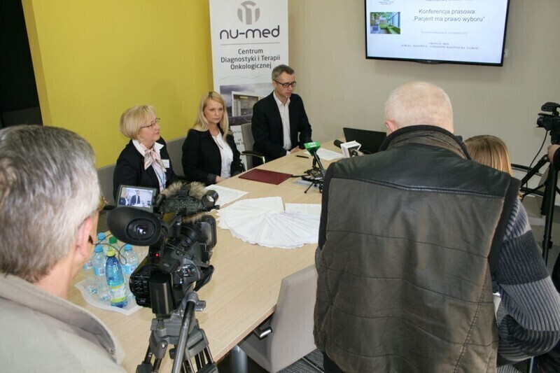 Zdjęcie 3: Lawina poparcia dla tomaszowskiej onkologii