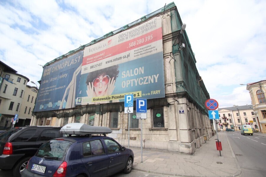 Zdjęcie 1: To największy słup reklamowy w środkowej części Polski. Czy „Europa” ma jeszcze szansę? 