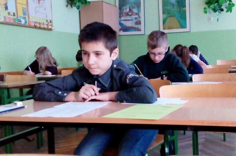 Zdjęcie 1: Tęgie głowy rozwiązywały zadania 