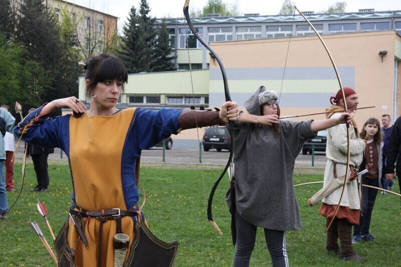 Zdjęcie 10: Festyn historyczny na boisku UJK 