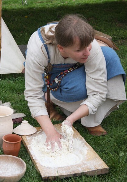Zdjęcie 11: Festyn historyczny na boisku UJK 