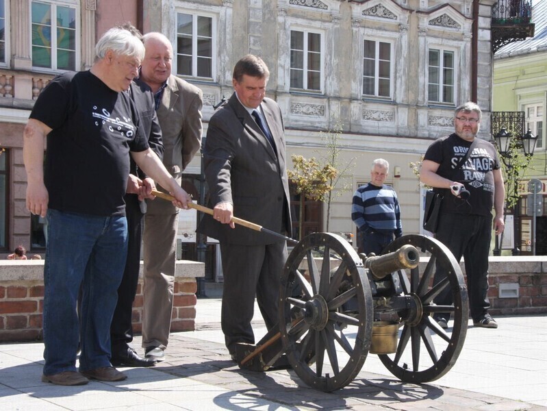 Zdjęcie 7: Przyjdź na Rynek! Narysują Twoją karykaturę 