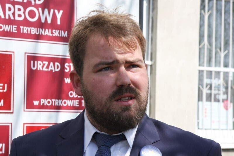 Zdjęcie 2: PalPITacja przed Urzędem Skarbowym w Piotrkowie 