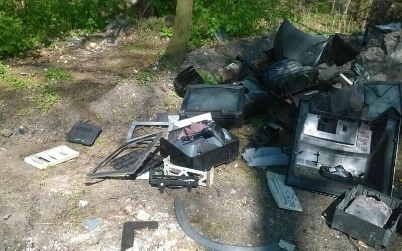 Zdjęcie 3: Niektórym ustawa śmieciowa w niczym nie przeszkadza 