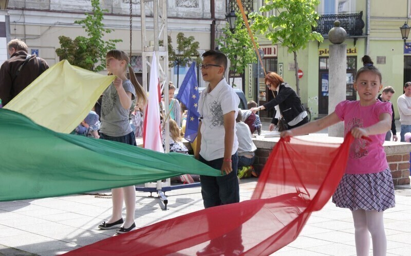 Zdjęcie 8: Dni Europy w Rynku Trybunalskim