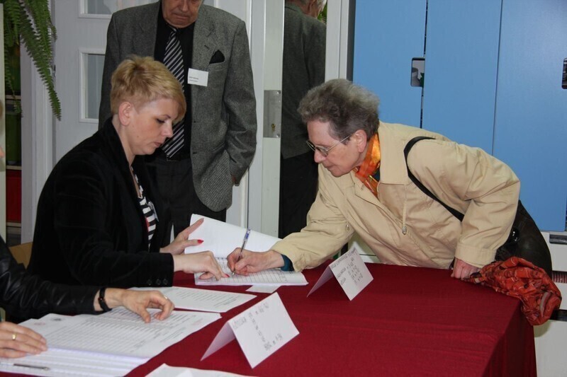 Zdjęcie 5: Wiceprezydent Piotrkowa już głosował, a Ty?