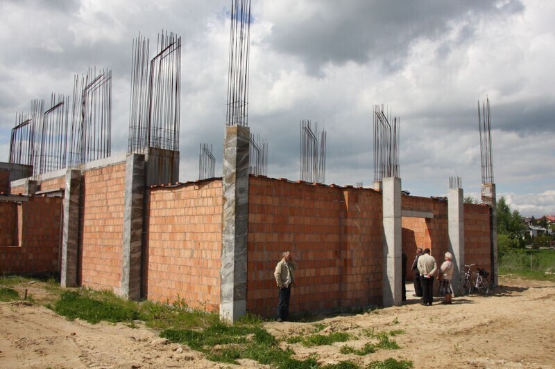 Zdjęcie 31: Arcybiskup święcił nowy kościół w Piotrkowie