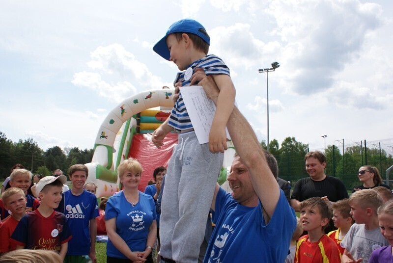 Zdjęcie 15: Wolbórz: Pobiegło ponad 200 osób