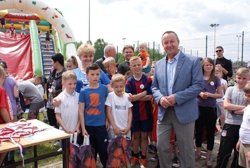 Zdjęcie 18: Wolbórz: Pobiegło ponad 200 osób