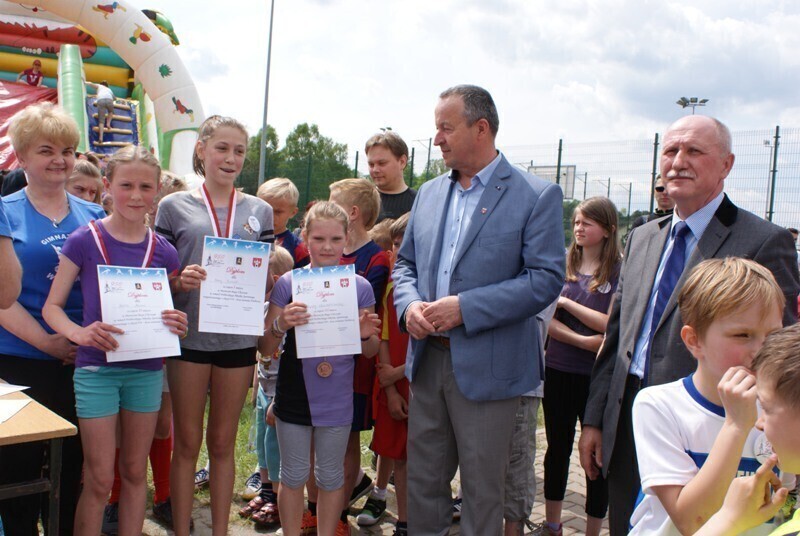 Zdjęcie 19: Wolbórz: Pobiegło ponad 200 osób