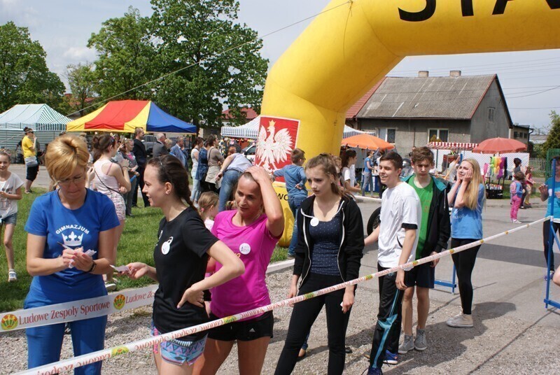 Zdjęcie 28: Wolbórz: Pobiegło ponad 200 osób