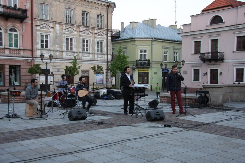 Zdjęcie 3: Turecka muzyka na piotrkowskim Rynku