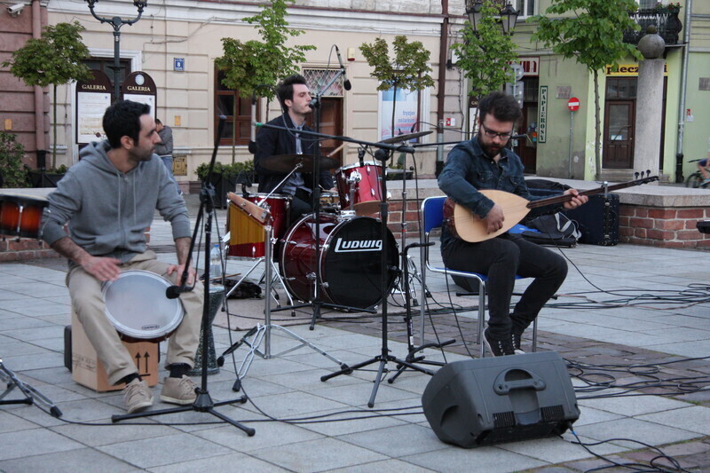 Zdjęcie 8: Turecka muzyka na piotrkowskim Rynku