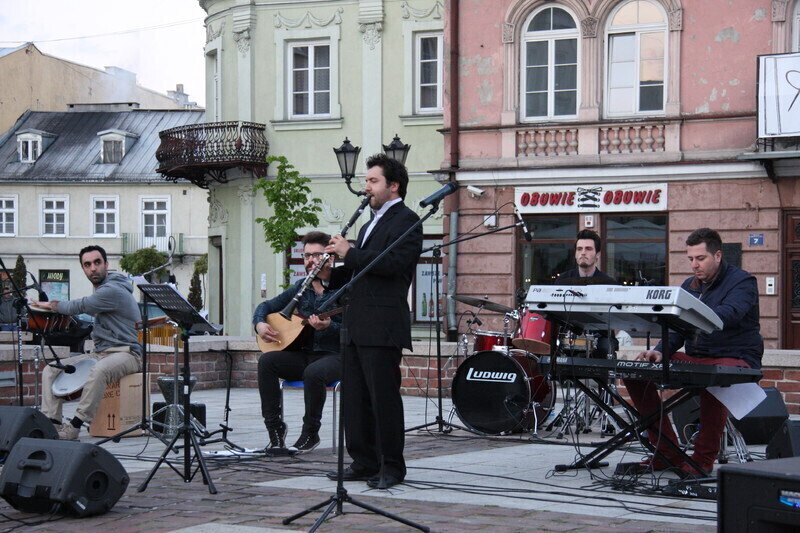 Zdjęcie 12: Turecka muzyka na piotrkowskim Rynku
