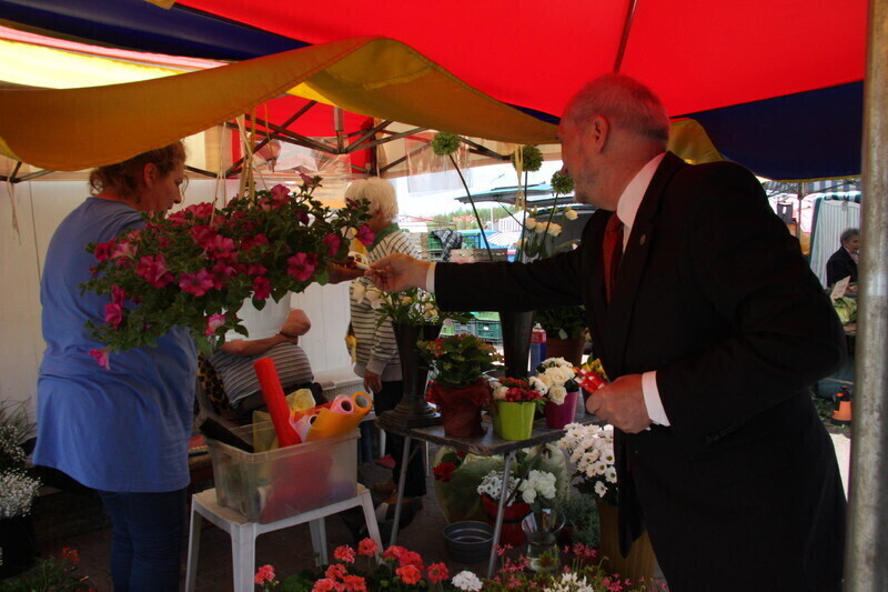 Zdjęcie 12: Poseł Macierewicz namawiał do głosowania na kandydata Dudę