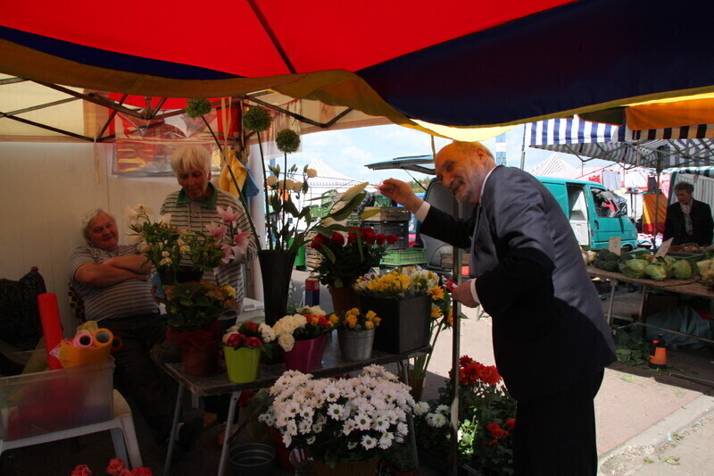 Zdjęcie 13: Poseł Macierewicz namawiał do głosowania na kandydata Dudę