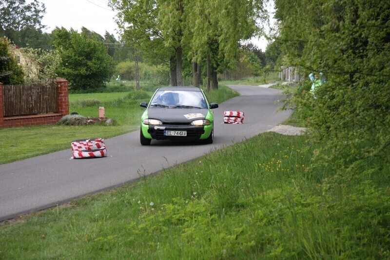 Zdjęcie 12: Kierowcy ścigali się w Mąkolicach i Kamiennej