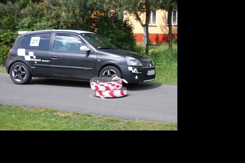 Zdjęcie 18: Kierowcy ścigali się w Mąkolicach i Kamiennej