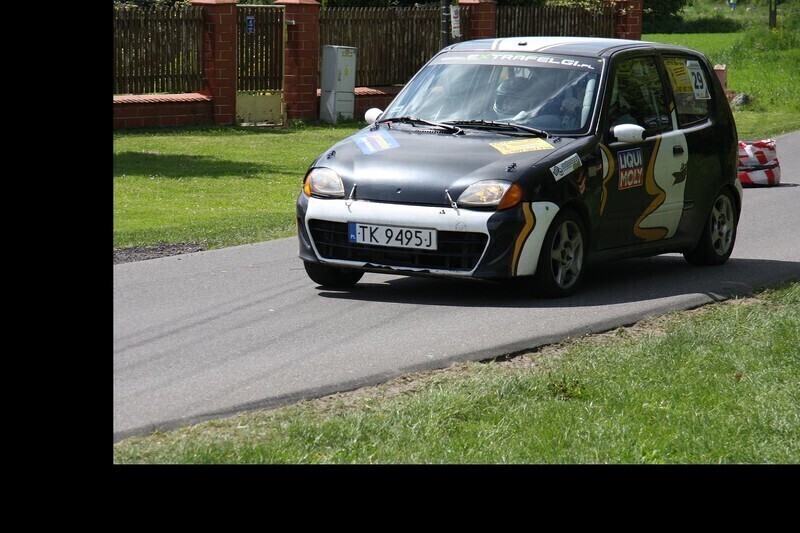 Zdjęcie 21: Kierowcy ścigali się w Mąkolicach i Kamiennej