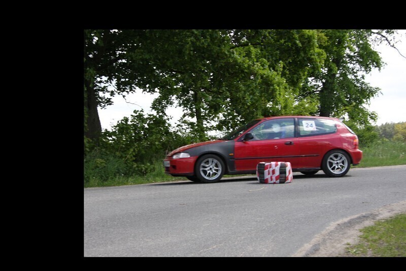 Zdjęcie 36: Kierowcy ścigali się w Mąkolicach i Kamiennej