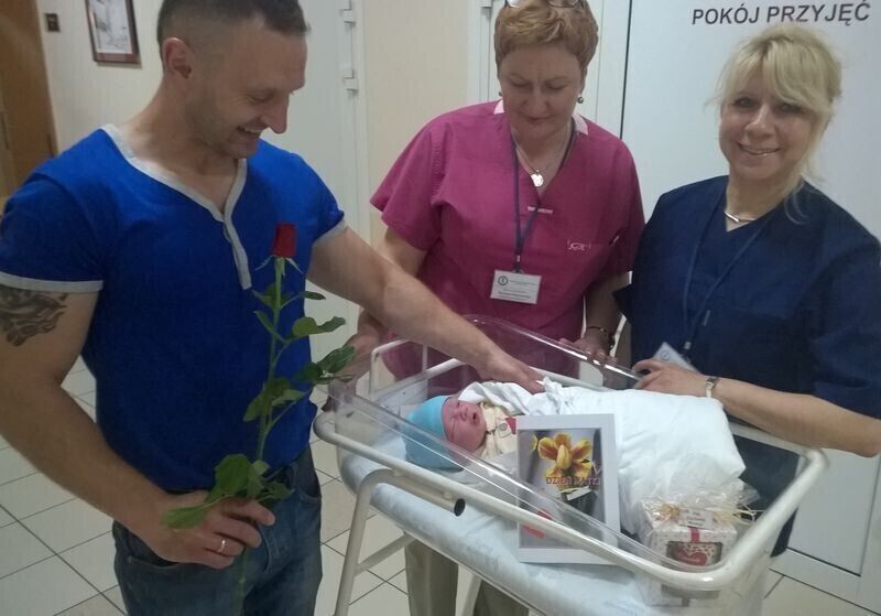 Mały Krzyś prezentem na Dzień Matki