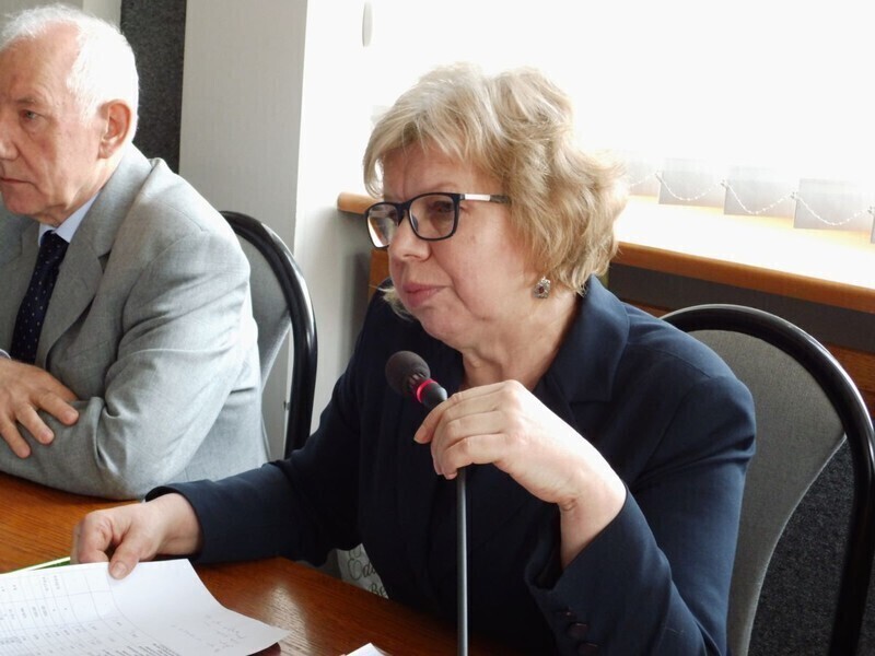 Zdjęcie 4: Radni jak zwykle podzieleni. Krzysztof Chojniak z absolutorium za budżet 