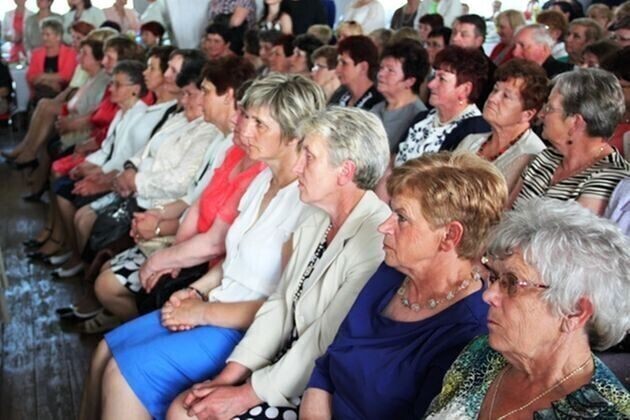 Zdjęcie 3: Srock: Wręczyli ordery matkom wsi 