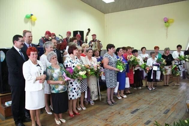 Zdjęcie 4: Srock: Wręczyli ordery matkom wsi 