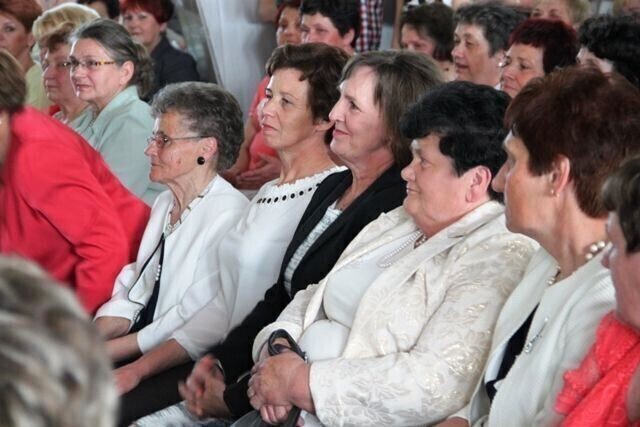 Zdjęcie 13: Srock: Wręczyli ordery matkom wsi 