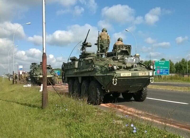 Zdjęcie 3: W Piotrkowie zderzyły się transportery amerykańskie 