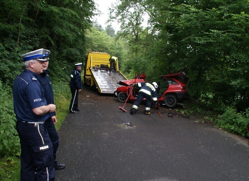 Zdjęcie 3: Tragedia na drodze. Nie żyje 5 osób