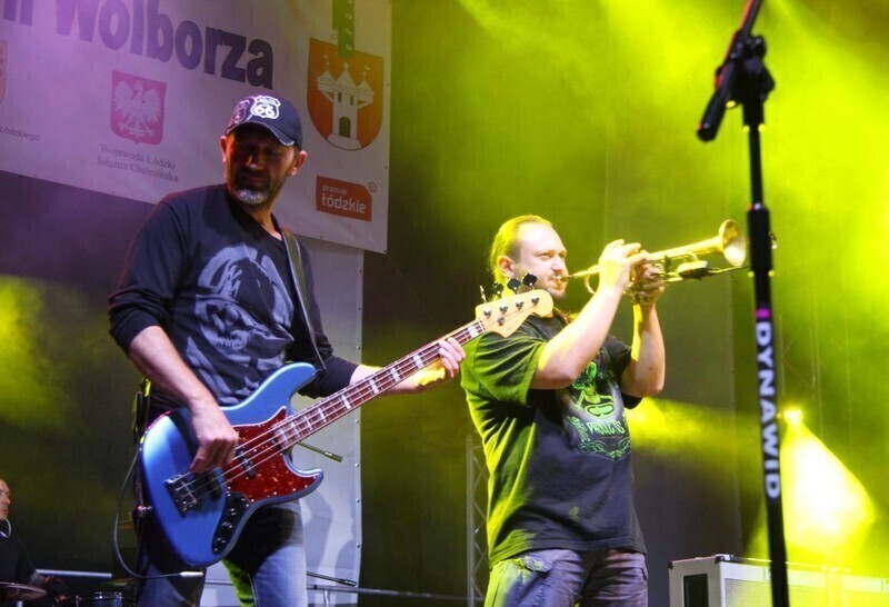 Zdjęcie 5: Głośno i radośnie w Wolborzu. Zobacz zdjęcia z koncertu zespołu Piersi! 