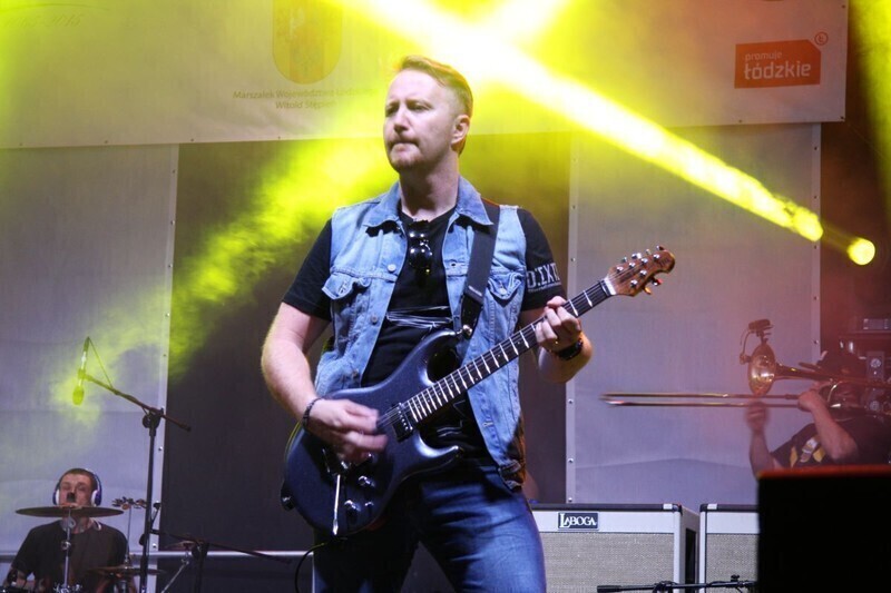 Zdjęcie 11: Głośno i radośnie w Wolborzu. Zobacz zdjęcia z koncertu zespołu Piersi! 