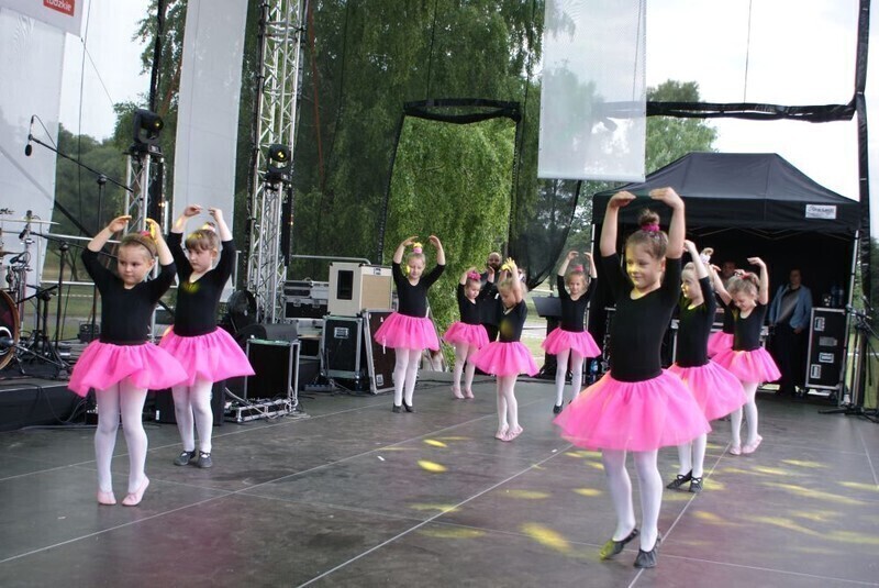 Zdjęcie 23: Głośno i radośnie w Wolborzu. Zobacz zdjęcia z koncertu zespołu Piersi! 