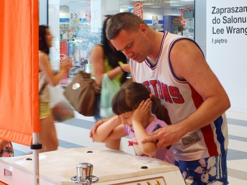 Zdjęcie 4: Dotknij, sprawdź, przetestuj! 